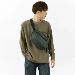 AER Shoulder Bags^/ Day Sling 3 Max