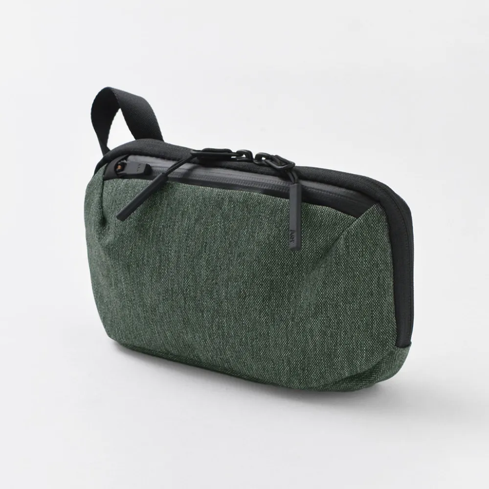AER Other Bags^/ Slim pouch