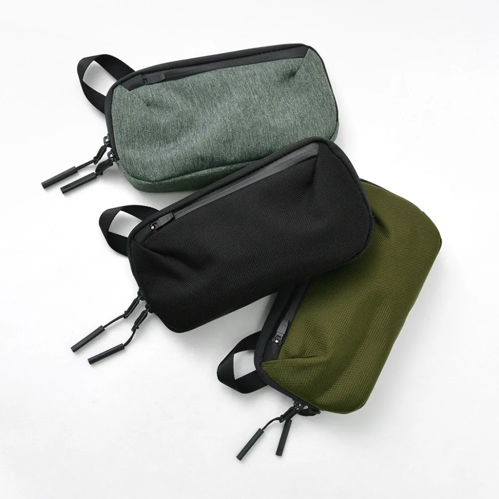 AER Other Bags^/ Slim pouch