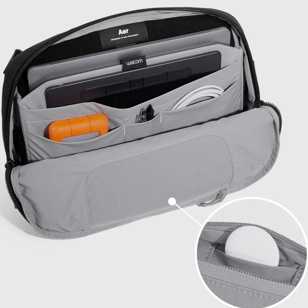 AER Briefcases|Shoulder Bags^/ Tech Sling 3 black