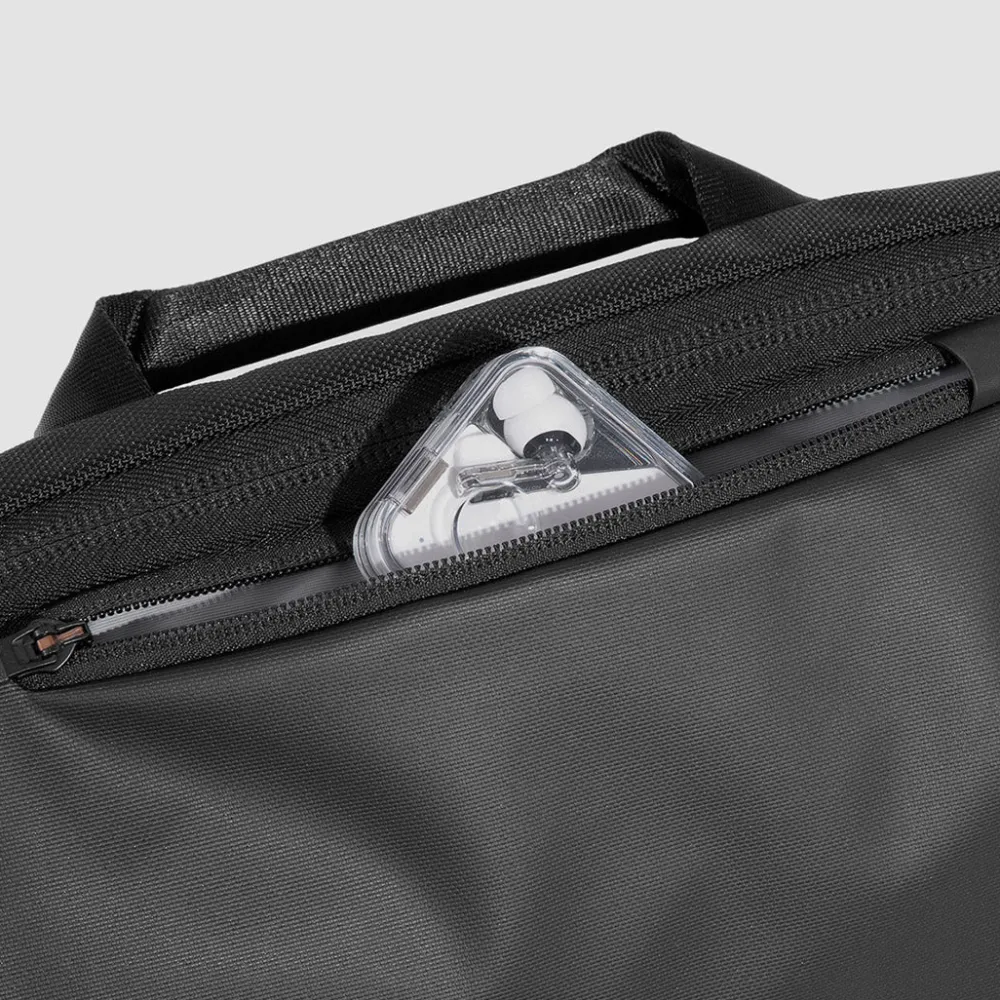 AER Briefcases|Shoulder Bags^/ Tech Sling 3 black