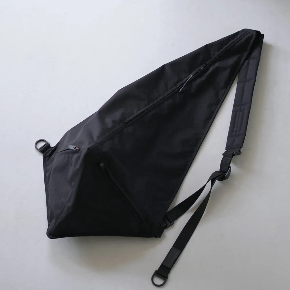 BAICYCLON BY BAGJACK Shoulder Bags^/ BCL-73 Triangle One Strap Bag black