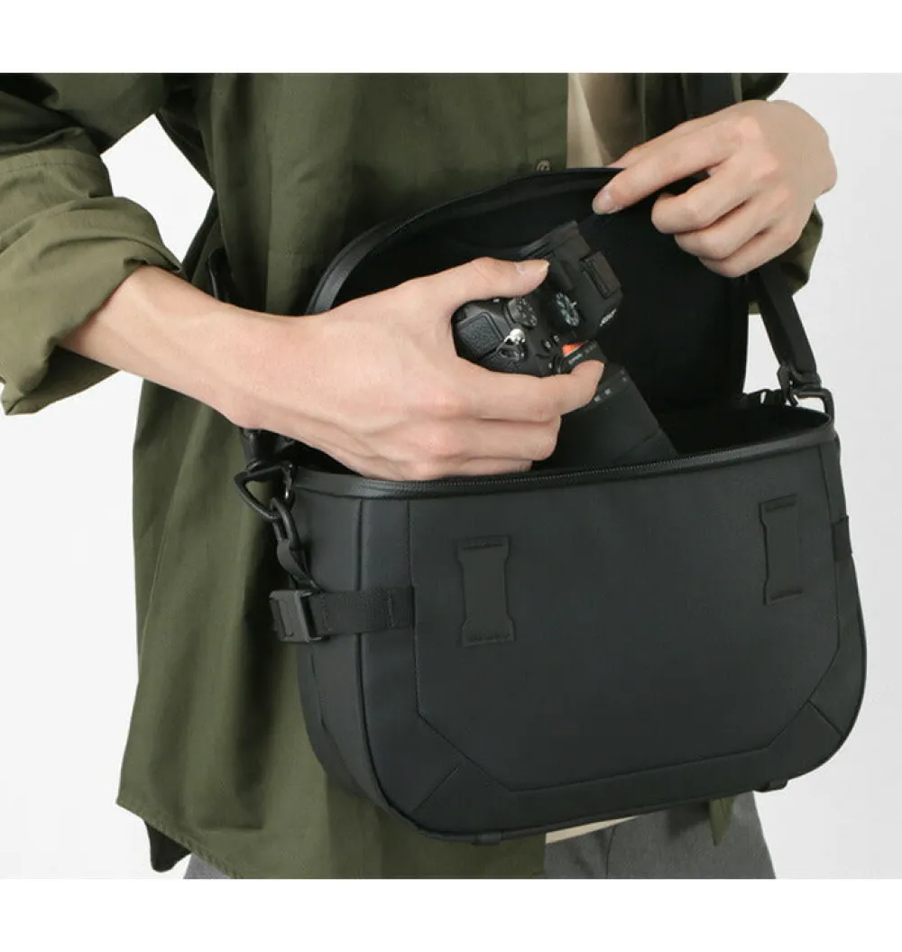 BLACK EMBER Shoulder Bags^/ Citadel DSLR black