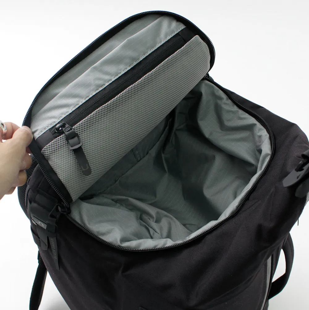 BLACK EMBER Shoulder Bags|Backpacks^/ Dex 30 black