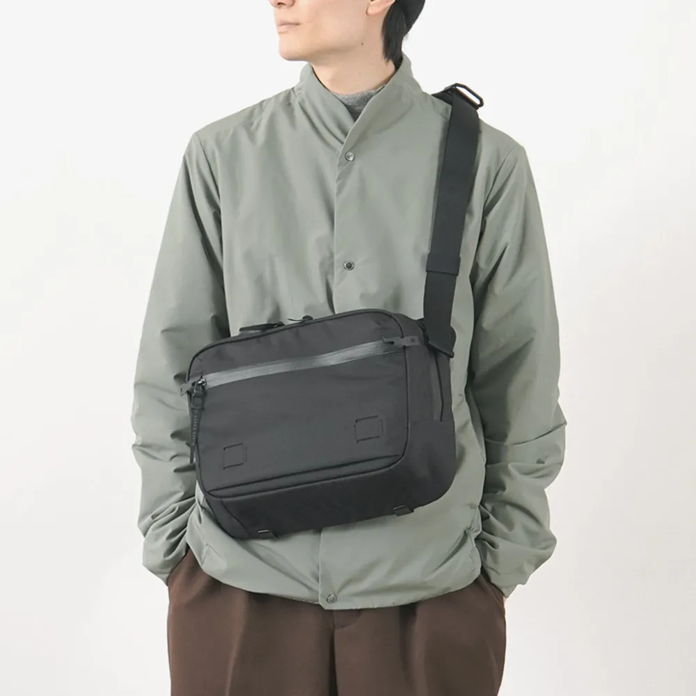 BLACK EMBER Shoulder Bags^/ Grip-Sling 08L black