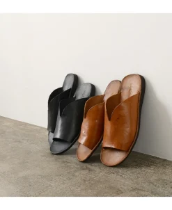 BRADOR Sandals^/ Leather Sandals