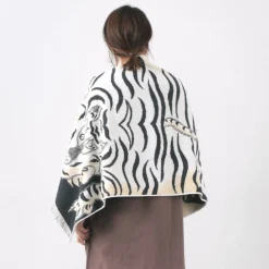 CAL O LINE Other Goods^/ Tibetan Tiger blanket Towel