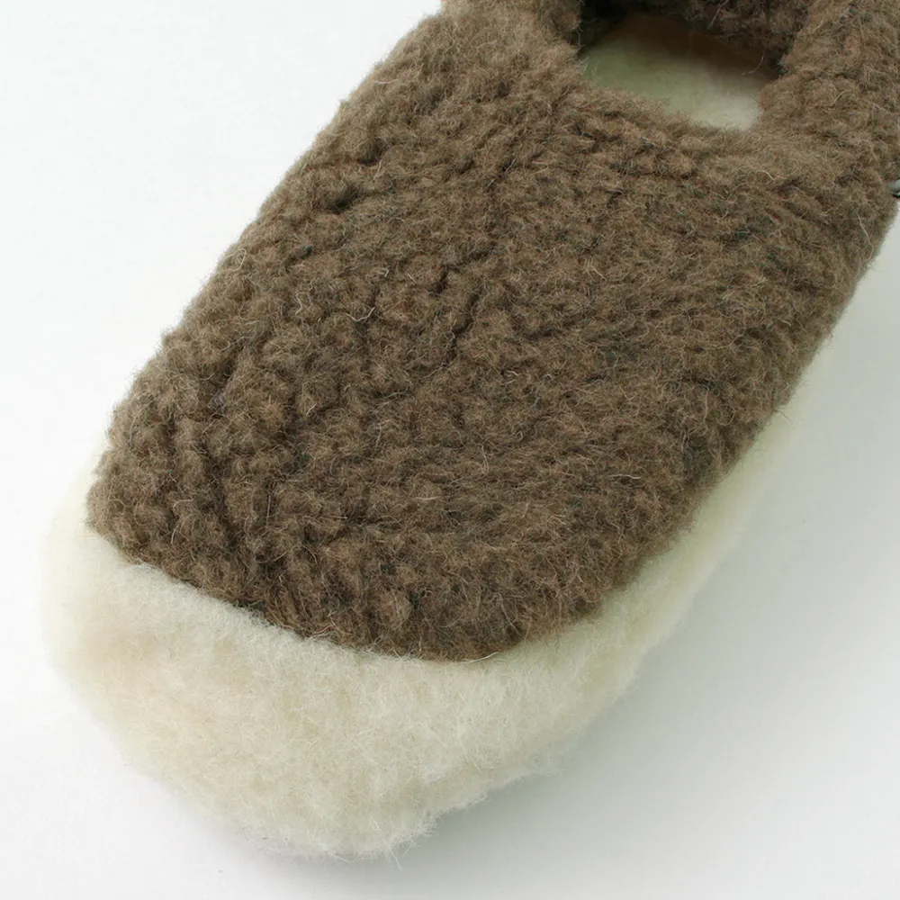 COLDBREAKER Other Goods^/ Siberian Slippers