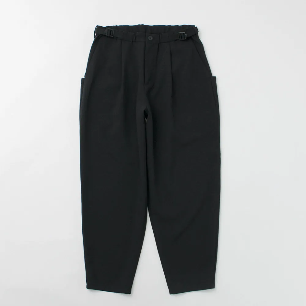 F/CE. Trousers^F/CE. / Lightweight balloon cropped pants black