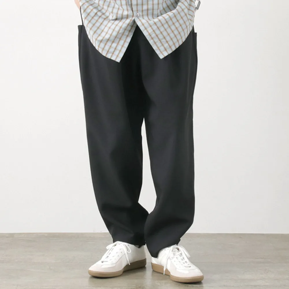 F/CE. Trousers^F/CE. / Lightweight balloon cropped pants black