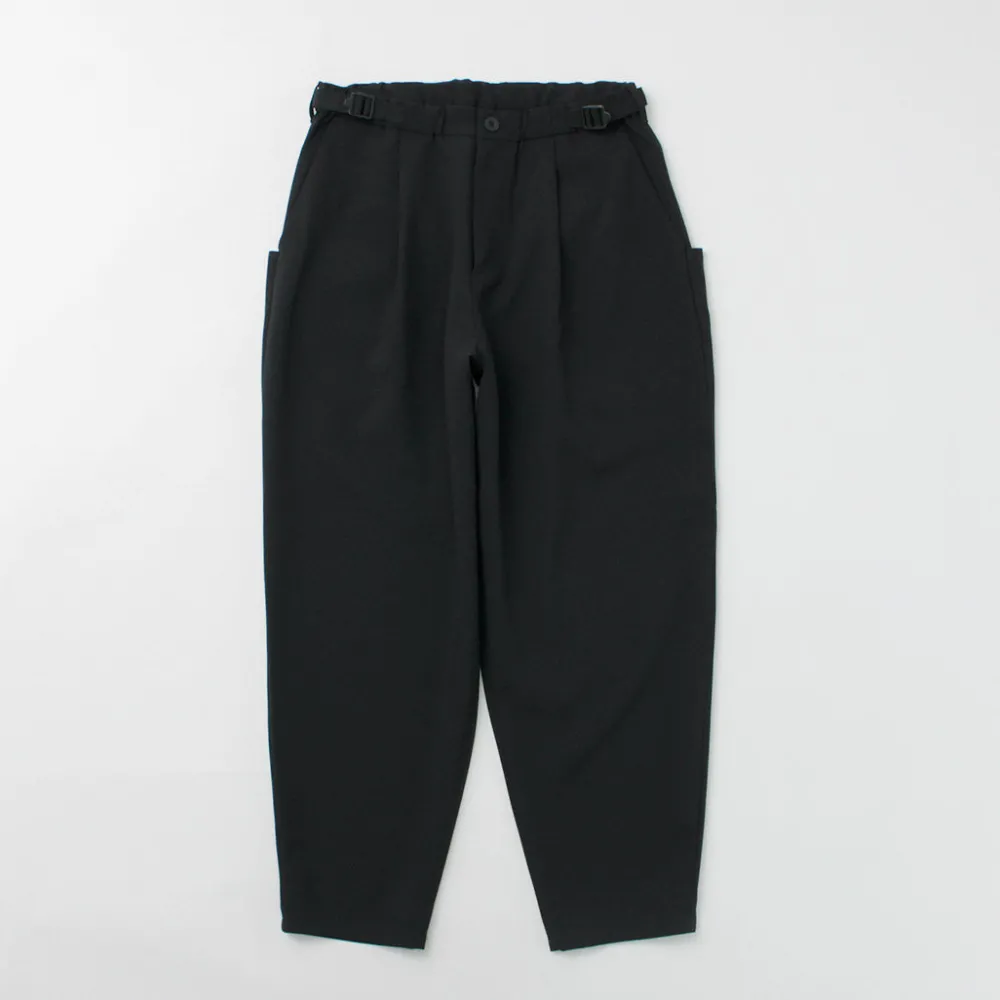 F/CE. Trousers^F/CE. / Lightweight balloon cropped pants black