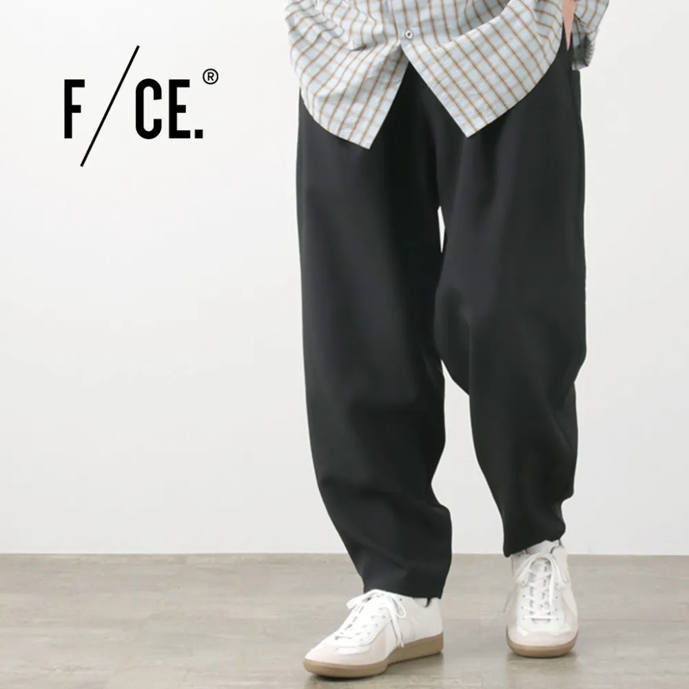 F/CE. Trousers^F/CE. / Lightweight balloon cropped pants black