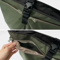 F/CE. Shoulder Bags^F/CE. / Lightweight courier shoulder bag