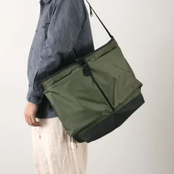 F/CE. Shoulder Bags^F/CE. / Lightweight courier shoulder bag