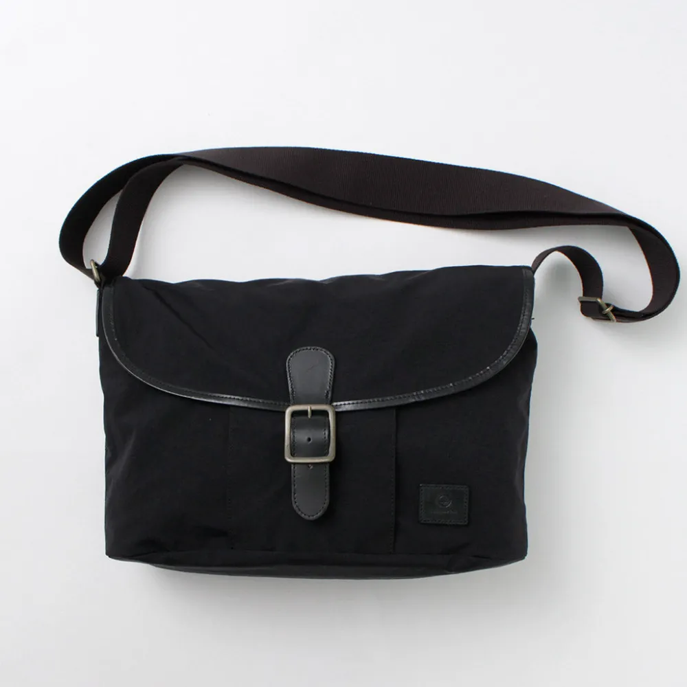 GLENROYAL Shoulder Bags^/ Flap Shoulder Bag Nylon Tussah black