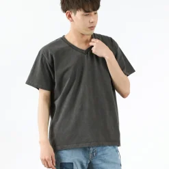 GOOD ON T-Shirts^/ Short sleeve V-neck T-shirt