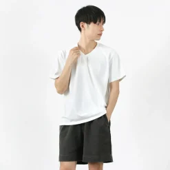 GOOD ON T-Shirts^/ Short sleeve V-neck T-shirt