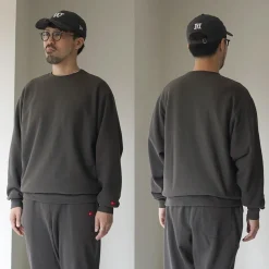 HEALTHKNIT Sweatshirts^/ Room Setup Sweatshirt