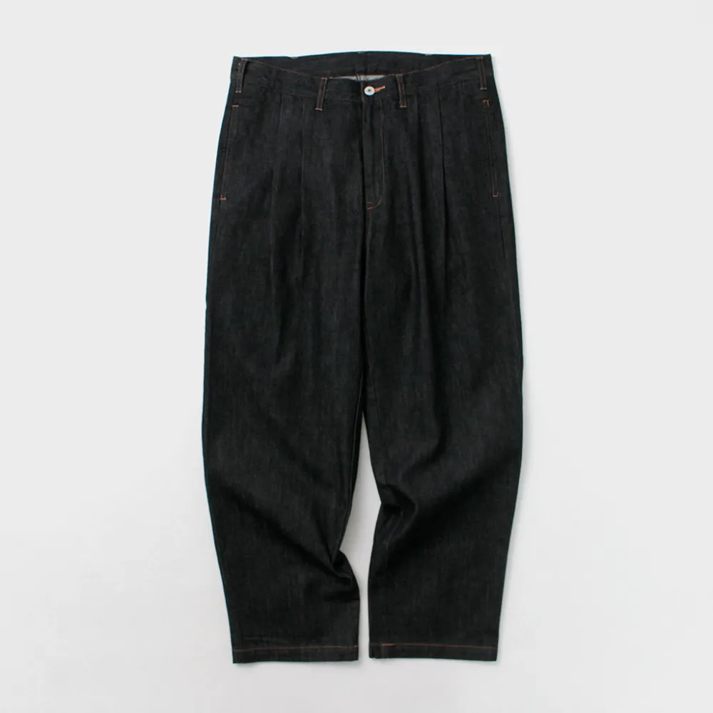 ILL ONE EIGHTY Jeans^/ Denim 2-tuck pants black