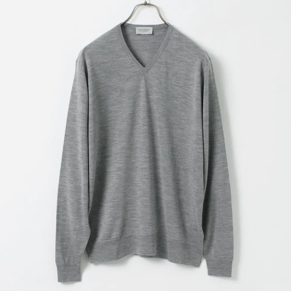 JOHN SMEDLEY Knits^/ Merino Wool 30 Gauge 30 Gauge V-Neck Knit MODERN FIT