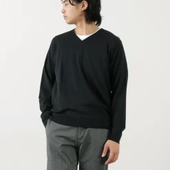 JOHN SMEDLEY Knits^/ Merino Wool 30 Gauge 30 Gauge V-Neck Knit MODERN FIT