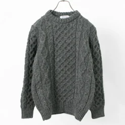 KERRY WOOLLEN MILLS Knits^/ 5 gauge 3-ply aran cable crew neck heavy knit