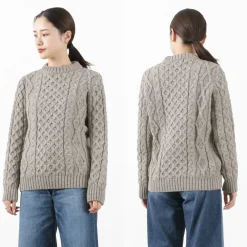 KERRY WOOLLEN MILLS Knits^/ 5 gauge 3-ply aran cable crew neck heavy knit