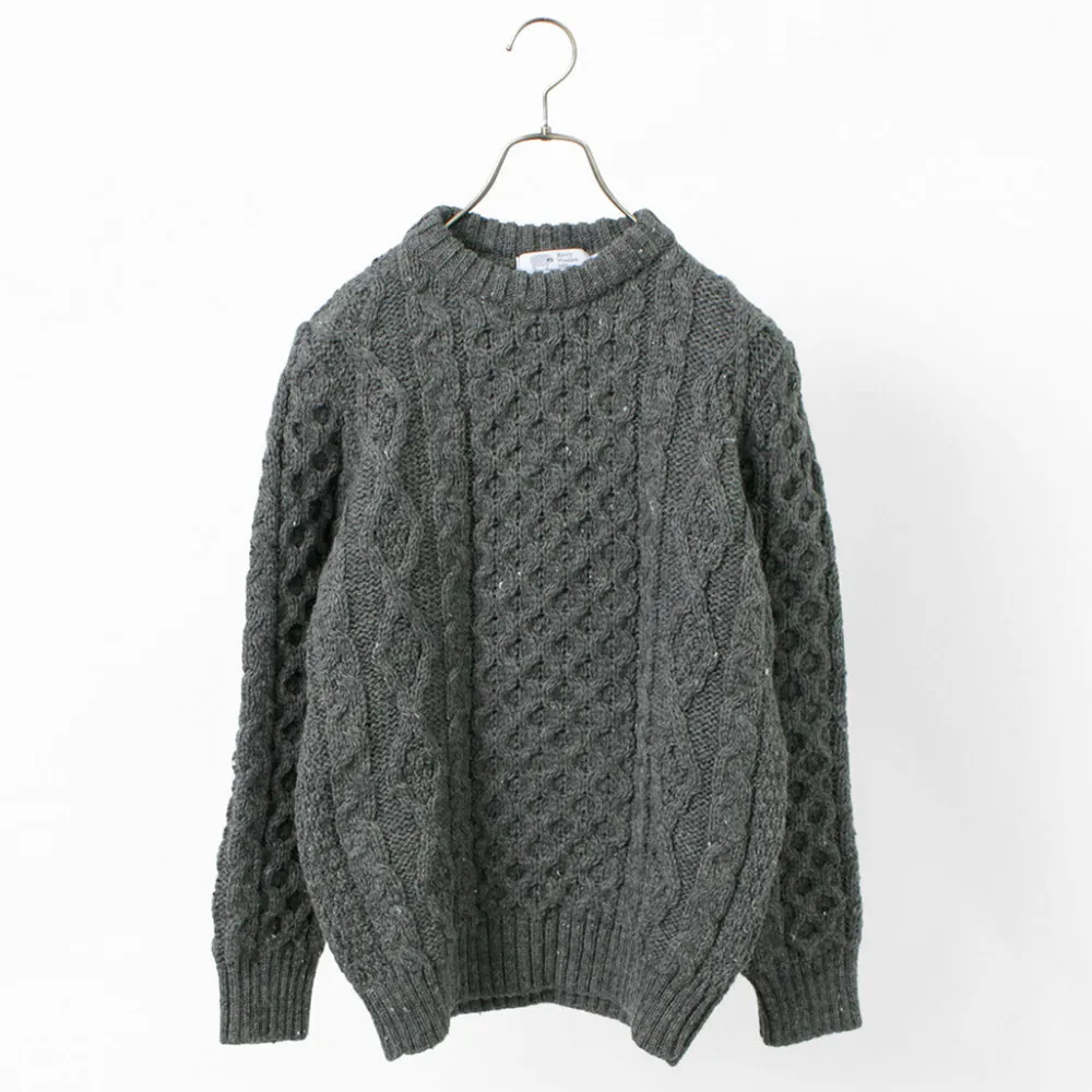 KERRY WOOLLEN MILLS Knits^/ 5 gauge 3-ply aran cable crew neck heavy knit