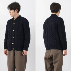 KERRY WOOLLEN MILLS Knits^/ 5 Gauge 3 Ply Aran Cable Collarless Cardigan