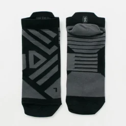 ON Socks^/ Performance Low Socks