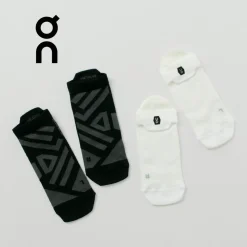 ON Socks^/ Performance Low Socks