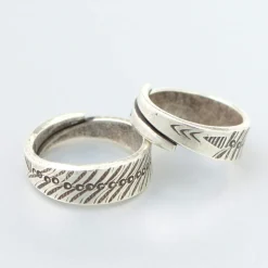 phaduA Ring^/ Wide ring silver