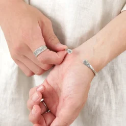 phaduA Ring^/ Wide ring silver