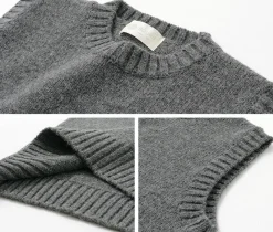 SOGLIA Knits^/ LANDNOAH British Wool Crew Neck Knitted Vest