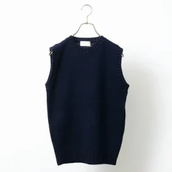 SOGLIA Knits^/ LANDNOAH British Wool Crew Neck Knitted Vest