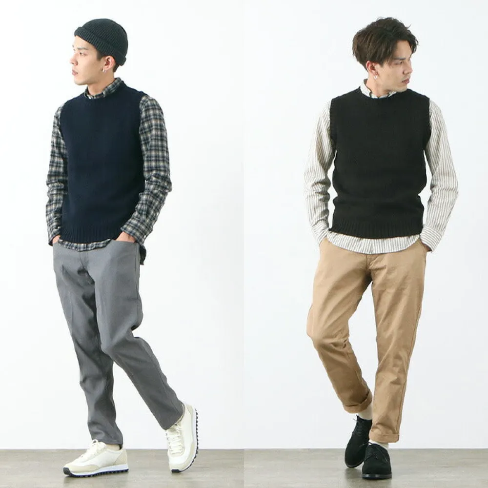 SOGLIA Knits^/ LANDNOAH British Wool Crew Neck Knitted Vest